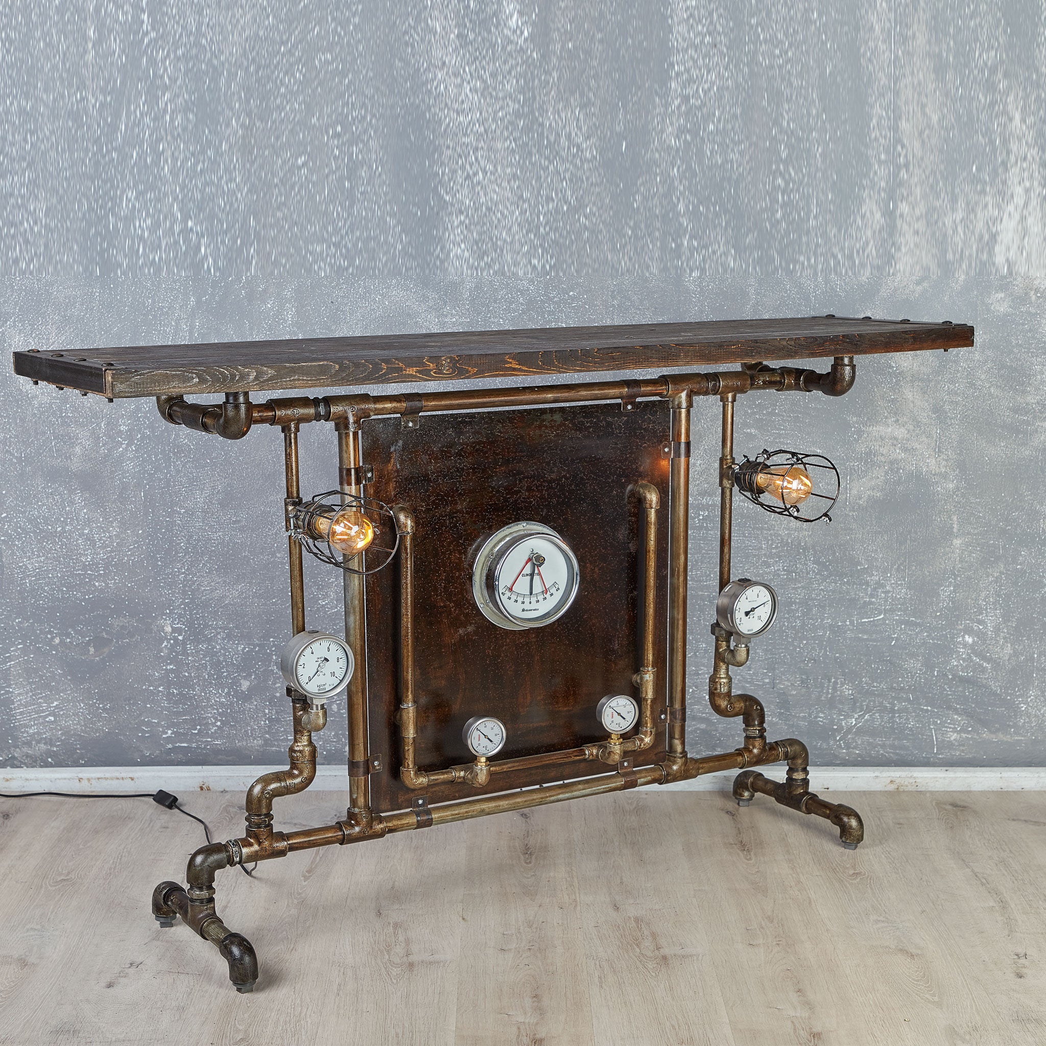 Steampunk Table Lamp-GoldenPigs